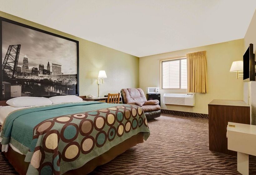 فندق على الطريق Super 8 By Wyndham Mentor/cleveland Area