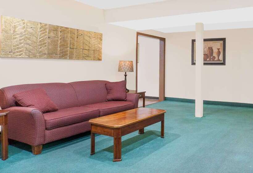 מוטל Super 8 By Wyndham Middletown