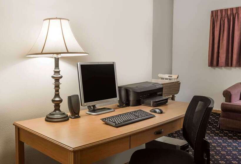 فندق على الطريق Super 8 By Wyndham Monroe Wi