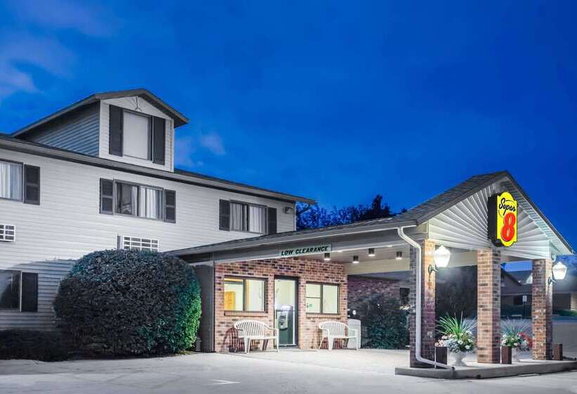 فندق على الطريق Super 8 By Wyndham Monroe Wi