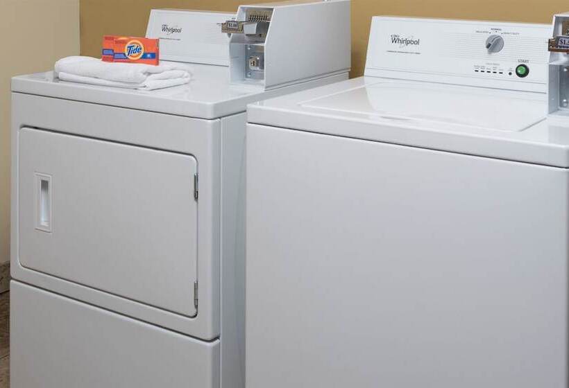 فندق على الطريق Super 8 By Wyndham Nampa