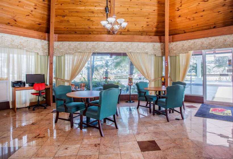 فندق على الطريق Super 8 By Wyndham North Palm Beach