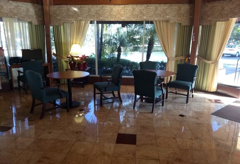 فندق على الطريق Super 8 By Wyndham North Palm Beach