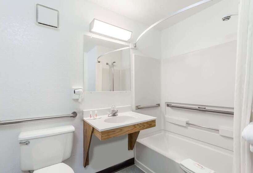 מוטל Super 8 By Wyndham Norwich