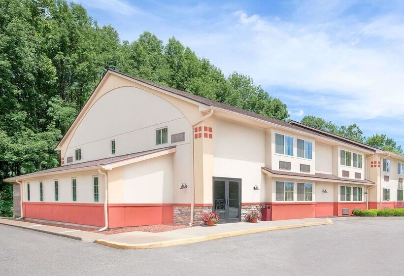 汽车旅馆 Super 8 By Wyndham Oneonta/cooperstown