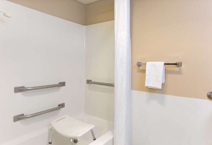 모텔 Super 8 By Wyndham Perry Ia