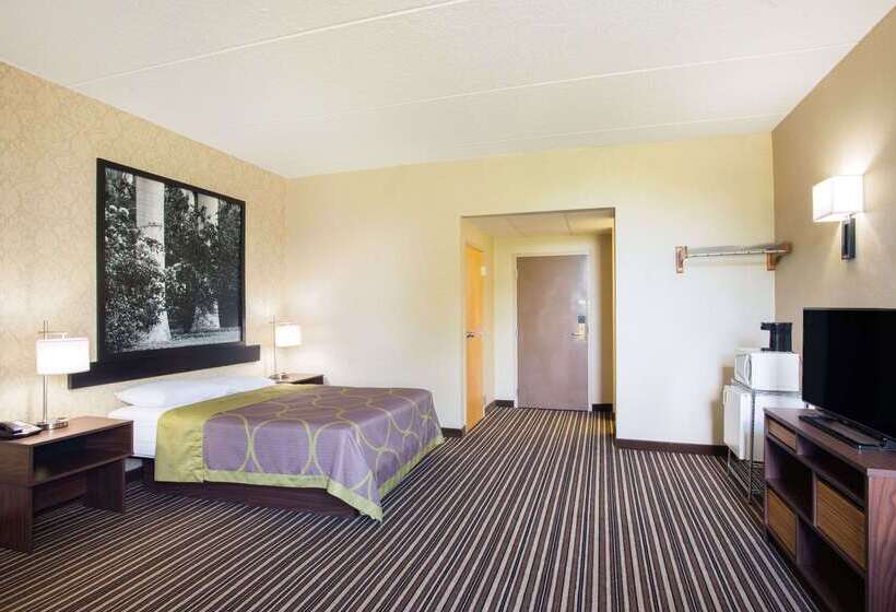 فندق على الطريق Super 8 By Wyndham Plattsburgh