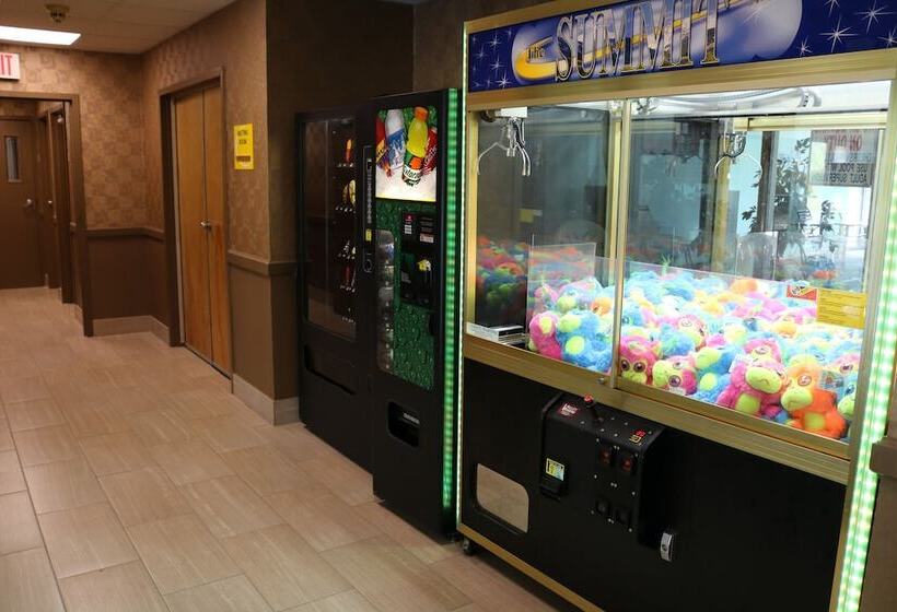 فندق على الطريق Super 8 By Wyndham Plattsburgh