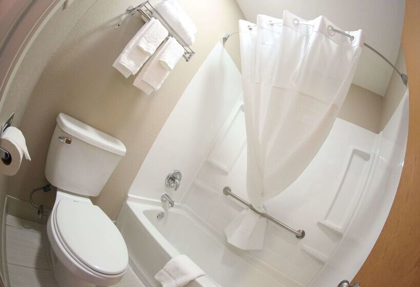 فندق على الطريق Super 8 By Wyndham Portsmouth