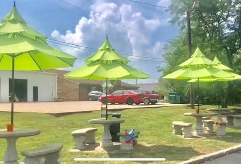 Мотель Super 8 By Wyndham Radcliff Ft. Knox Area