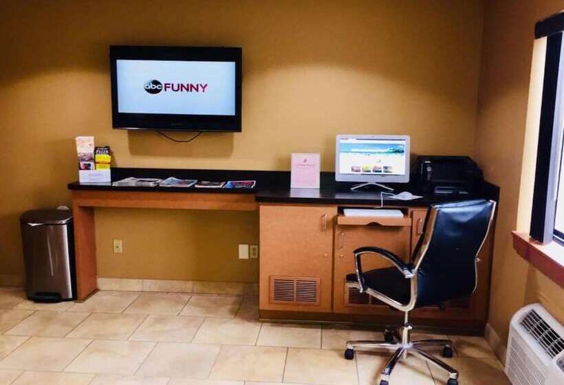 Мотель Super 8 By Wyndham Radcliff Ft. Knox Area