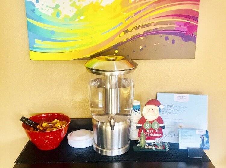 Мотель Super 8 By Wyndham Radcliff Ft. Knox Area