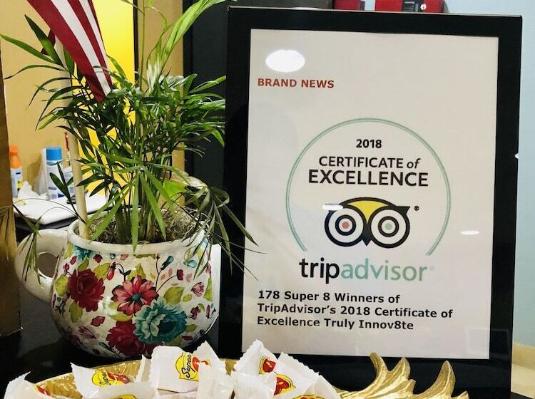 Мотель Super 8 By Wyndham Radcliff Ft. Knox Area