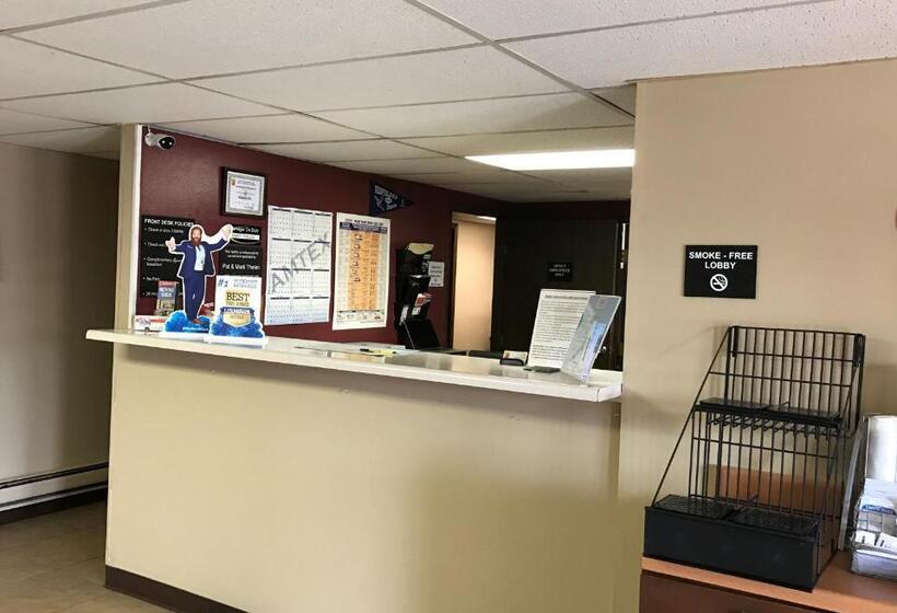 モーテル Super 8 By Wyndham Redfield