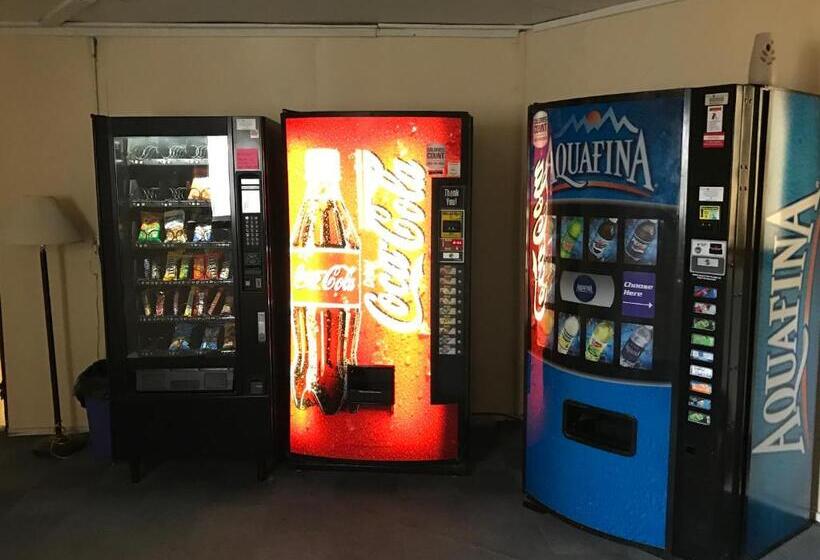 モーテル Super 8 By Wyndham Redfield