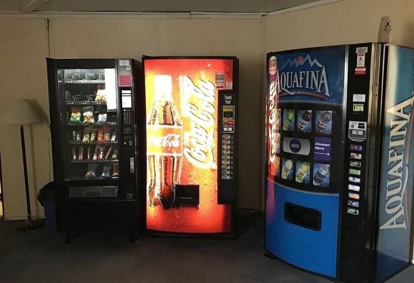 モーテル Super 8 By Wyndham Redfield