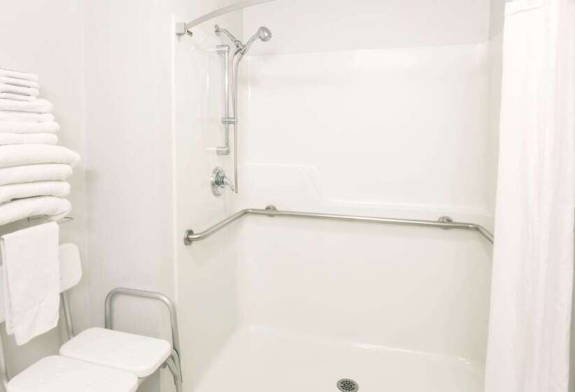 فندق على الطريق Super 8 By Wyndham Redmond