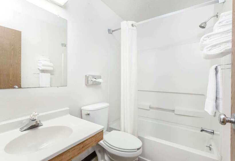 מוטל Super 8 By Wyndham Sidney Ny