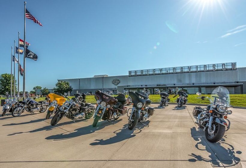 فندق على الطريق Super 8 By Wyndham Smithville Kansas City