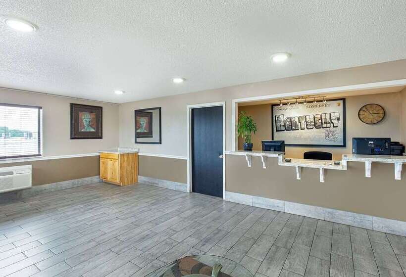 فندق على الطريق Super 8 By Wyndham Somerset