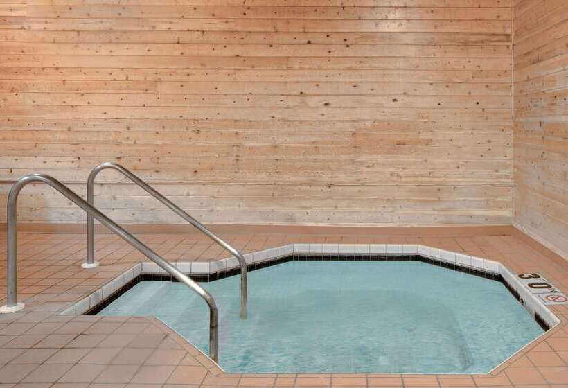 فندق على الطريق Super 8 By Wyndham Sparta