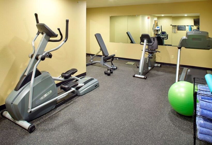 فندق على الطريق Super 8 By Wyndham St. Clairsville Oh/wheeling Wv Area