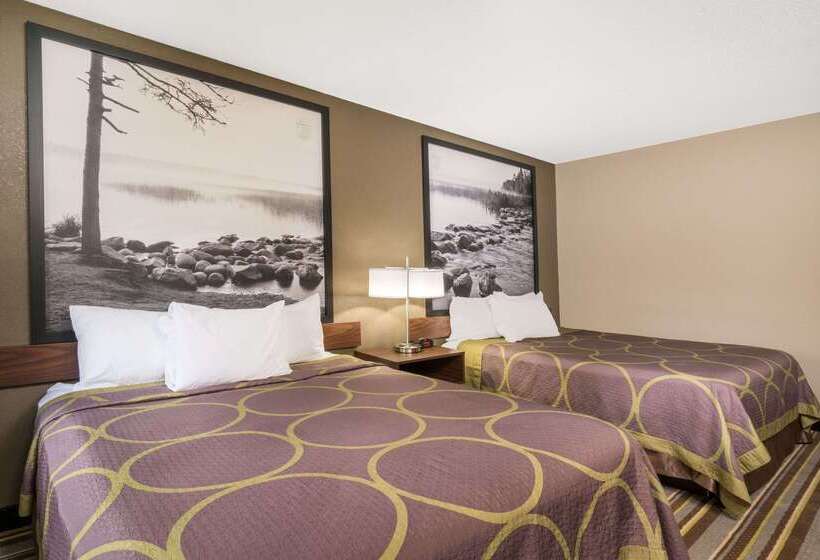 فندق على الطريق Super 8 By Wyndham St. Cloud