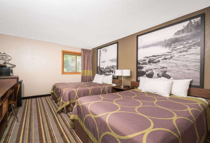 فندق على الطريق Super 8 By Wyndham St. Cloud