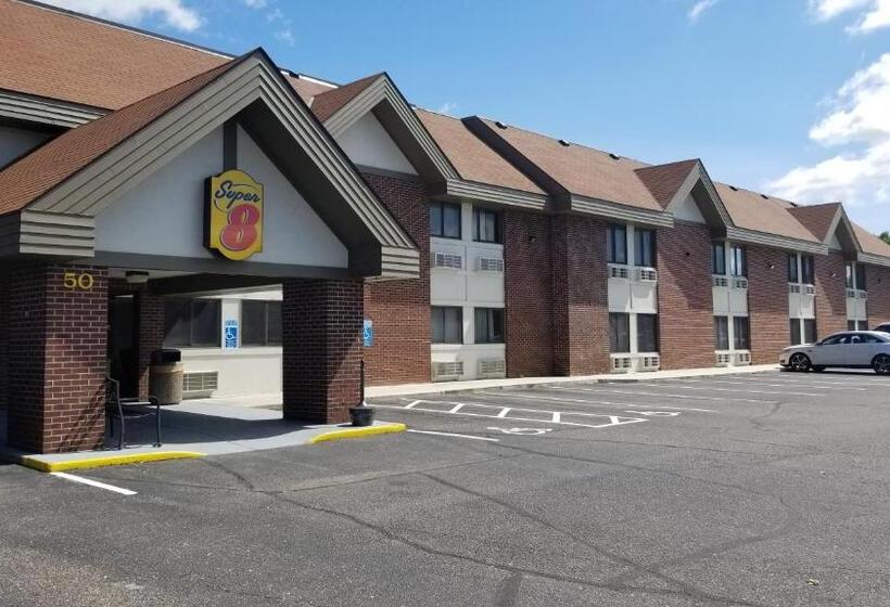 فندق على الطريق Super 8 By Wyndham St. Cloud