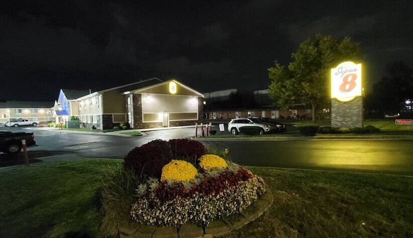 모텔 Super 8 By Wyndham Sterling Heights/detroit Area