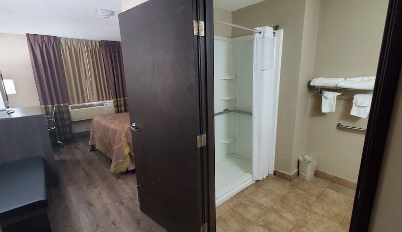 모텔 Super 8 By Wyndham Sterling Heights/detroit Area