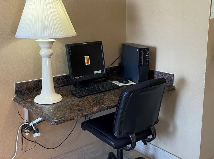 モーテル Super 8 By Wyndham Story City