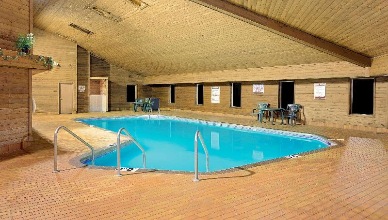 Мотель Super 8 By Wyndham Sturgeon Bay