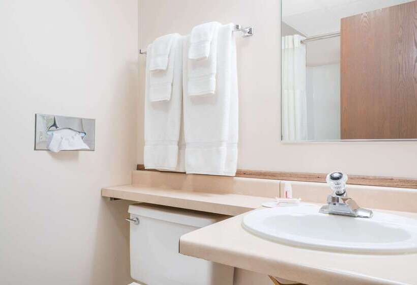 مُتل Super 8 By Wyndham Superior Wi