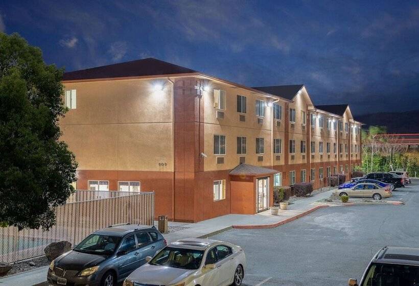 فندق على الطريق Super 8 By Wyndham The Dalles Or