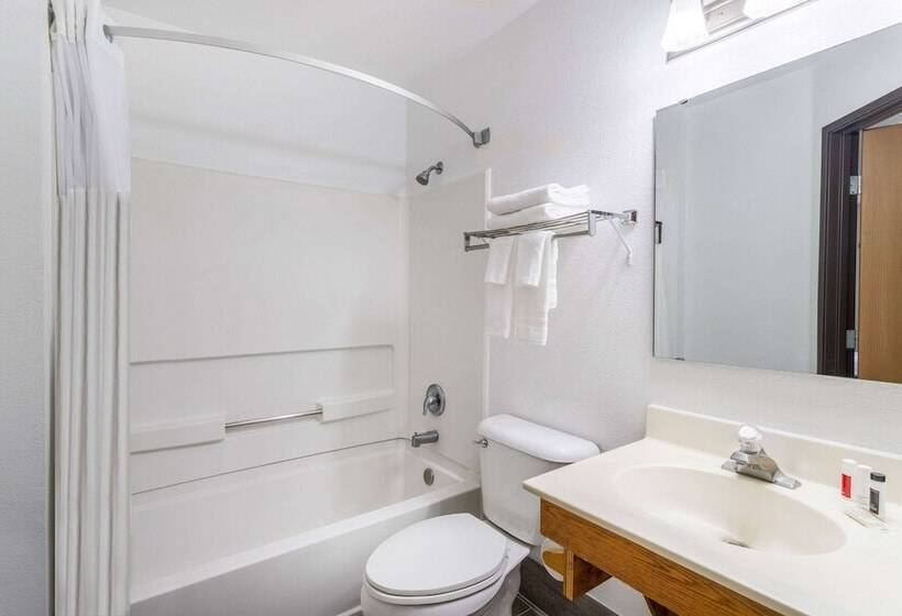 فندق على الطريق Super 8 By Wyndham The Dalles Or