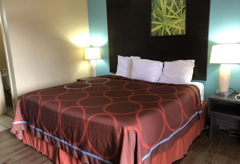 فندق على الطريق Super 8 By Wyndham Tulsa