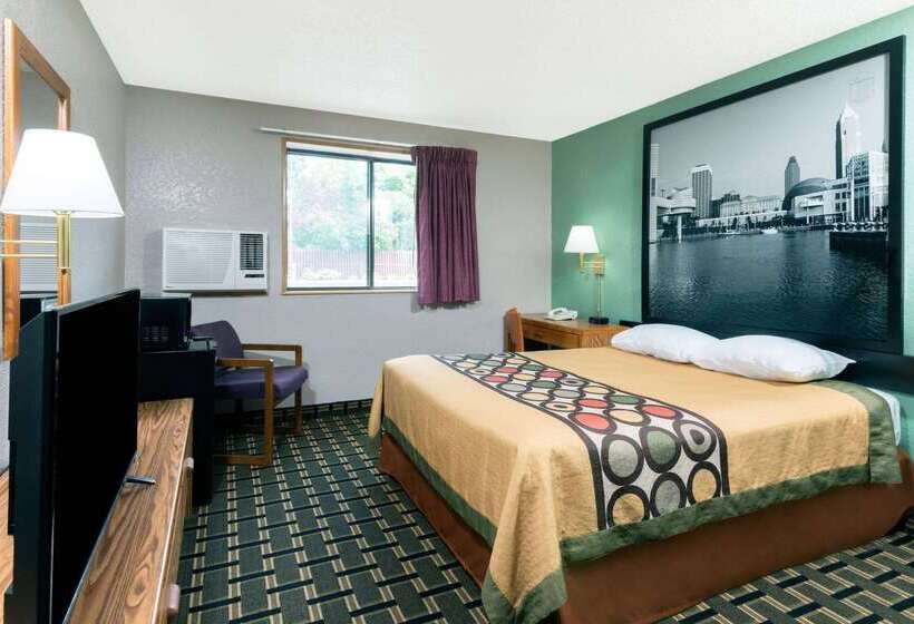 فندق على الطريق Super 8 By Wyndham Twinsburg/cleveland Area
