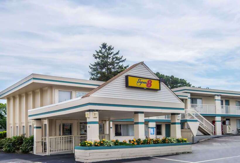 Мотель Super 8 By Wyndham W Yarmouth Hyannis/cape Cod