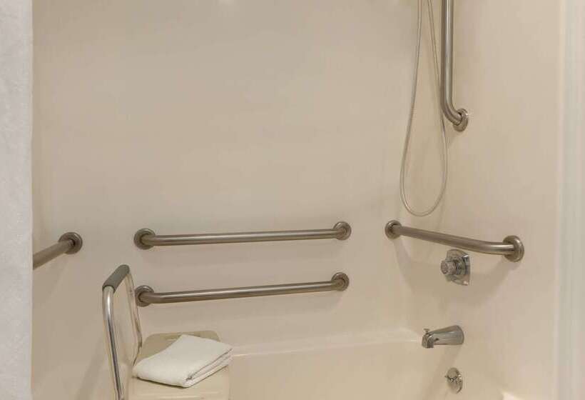 فندق على الطريق Super 8 By Wyndham Wall