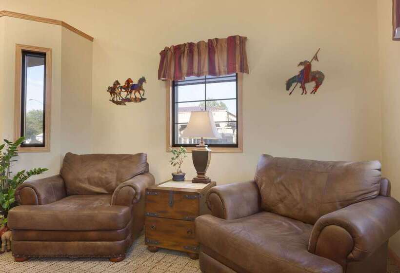 فندق على الطريق Super 8 By Wyndham Wall