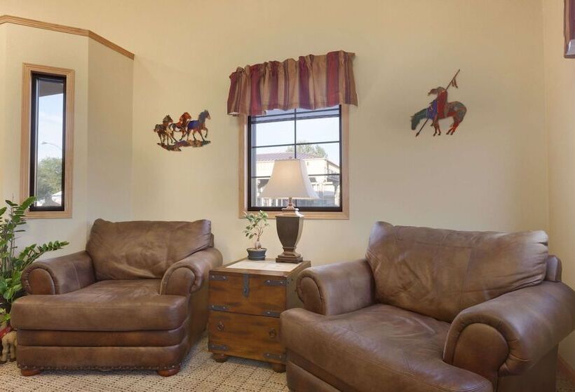 فندق على الطريق Super 8 By Wyndham Wall