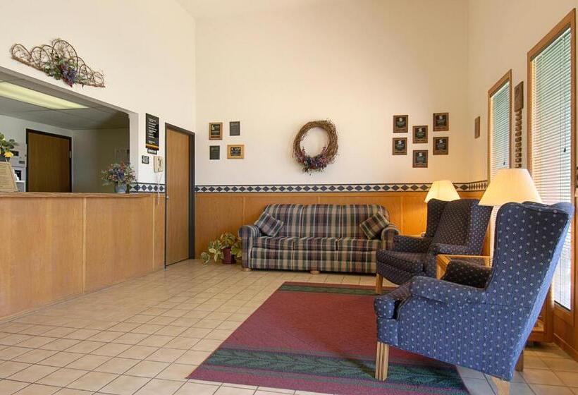 فندق على الطريق Super 8 By Wyndham Wayne