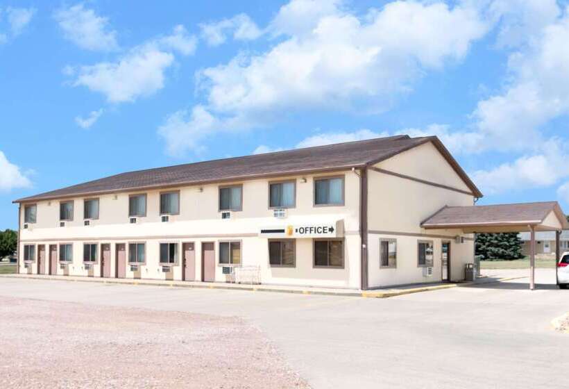 فندق على الطريق Super 8 By Wyndham Winner Sd