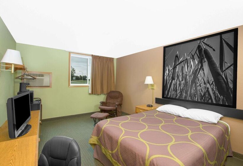 فندق على الطريق Super 8 By Wyndham Worthington Minnesota