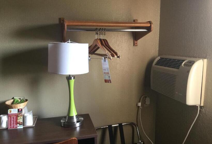 Мотель Super 8 By Wyndham Youngstown/austintown