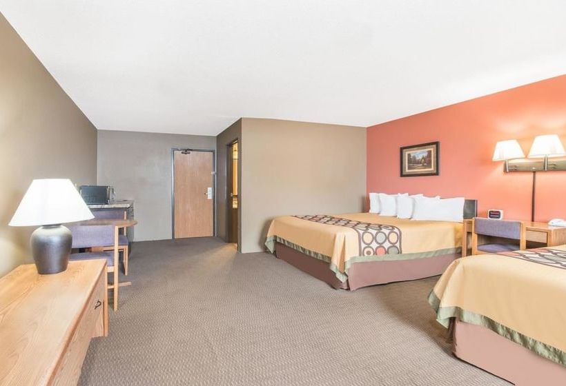 فندق على الطريق Super 8 By Wyndham Warroad