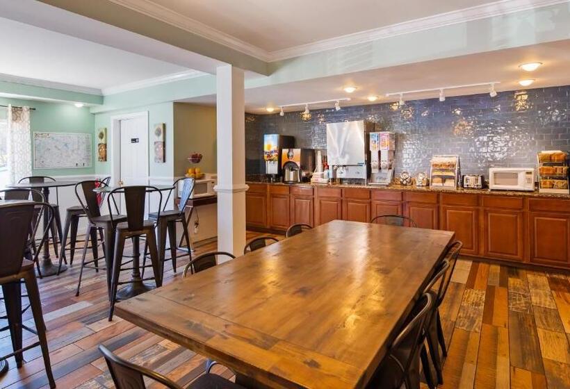 فندق على الطريق Surestay Hotel By Best Western Helen Downtown