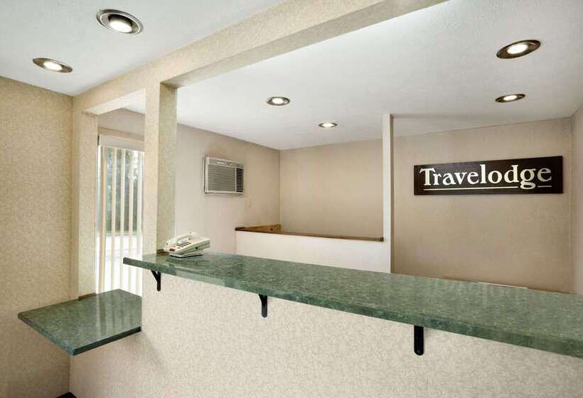 מוטל Travelodge By Wyndham La Porte/michigan City Area