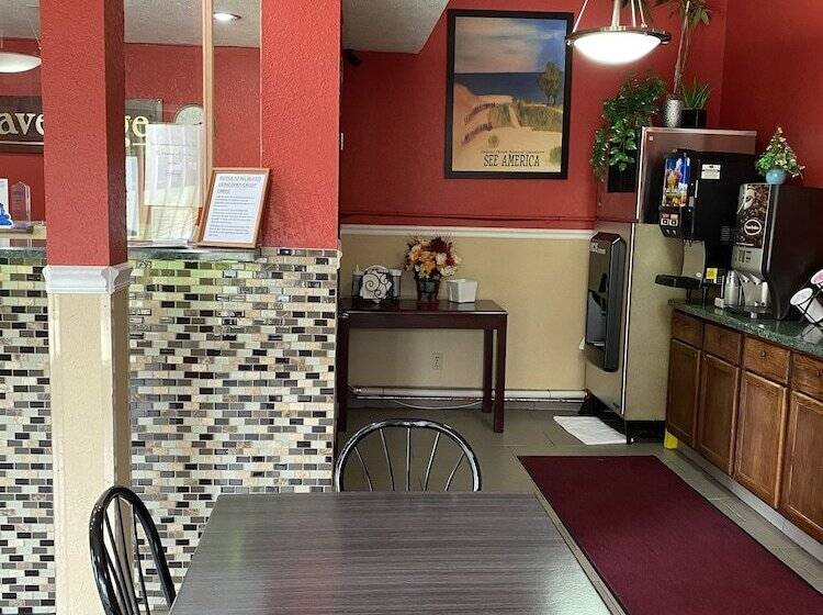 מוטל Travelodge By Wyndham La Porte/michigan City Area